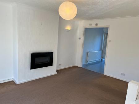 2 bedroom Semi-detached house to let in Edendale Road, Melton Mowbray, LE13