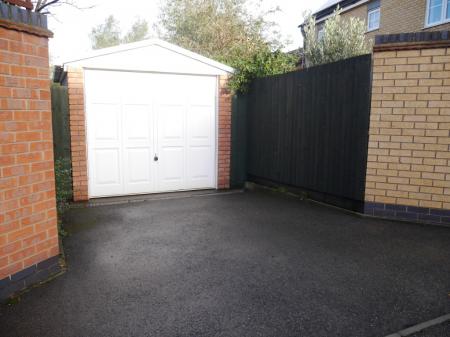 3 bedroom Semi-detached house to let in Valiant Way, Melton Mowbray, LE13