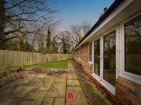 4 bedroom Bungalow for sale in Melton Road, Asfordby Hill, LE14