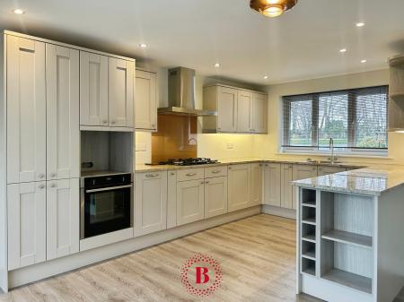 4 bedroom Bungalow for sale in Melton Road, Asfordby Hill, LE14