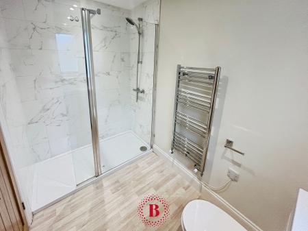 4 bedroom Bungalow for sale in Melton Road, Asfordby Hill, LE14