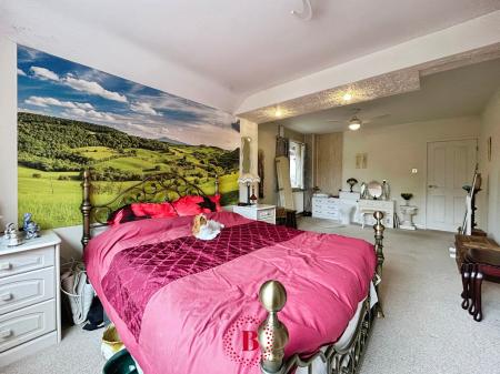 4 bedroom Bungalow for sale in Sandy Lane, Melton Mowbray, LE13