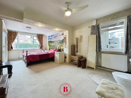 4 bedroom Bungalow for sale in Sandy Lane, Melton Mowbray, LE13