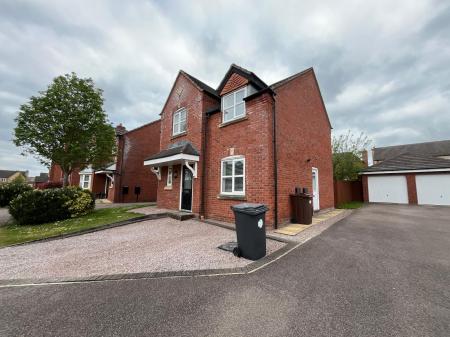 4 bedroom Detached house to let in Rossiter Close, Melton Mowbray, LE13