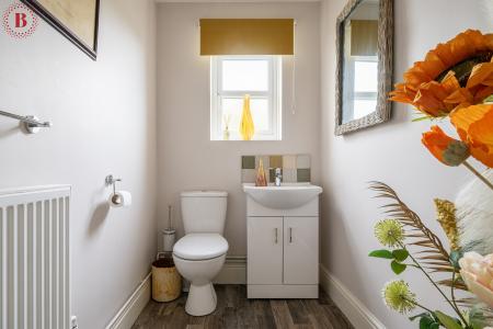 5 bedroom Detached house for sale in Windmerpool Lane, Willoughby On-The-Wolds, LE12