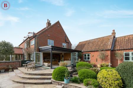 5 bedroom Detached house for sale in Windmerpool Lane, Willoughby On-The-Wolds, LE12