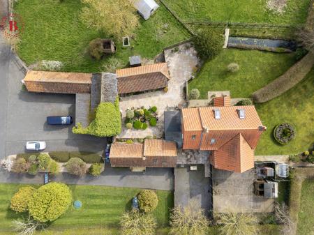 5 bedroom Detached house for sale in Windmerpool Lane, Willoughby On-The-Wolds, LE12