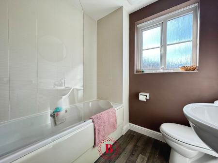 3 bedroom Town house for sale in Tees Court, Bingham, NG13
