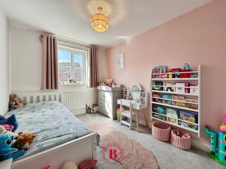 3 bedroom Town house for sale in Tees Court, Bingham, NG13