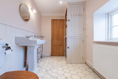4 bedroom Character Property for sale in Main Street, Wartnaby, LE14