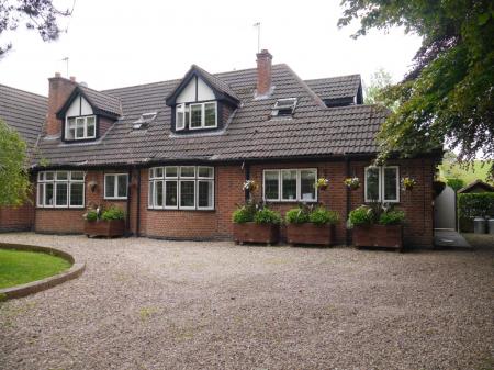 4 bedroom Semi-detached house to let in Lambley Road, Lowdham, NG14