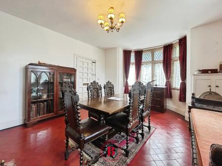 3 bedroom Detached house for sale in Thorpe Road, Melton Mowbray, LE13