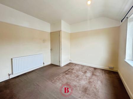 3 bedroom Semi-detached house for sale in Lake Terrace, Melton Mowbray, LE13