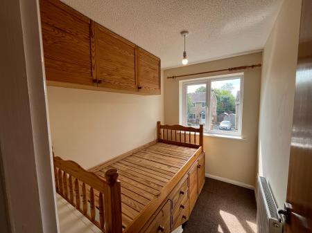 3 bedroom Semi-detached house to let in Hawthorn Drive, Melton Mowbray, LE13