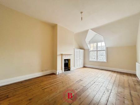 2 bedroom Flat for sale in High Street, Melton Mowbray, LE13