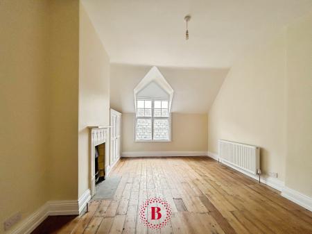 2 bedroom Flat for sale in High Street, Melton Mowbray, LE13