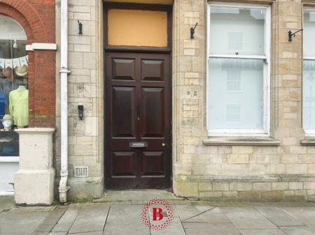 2 bedroom Flat for sale in High Street, Melton Mowbray, LE13