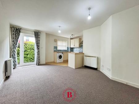 2 bedroom Flat for sale in Kingfisher Court, Melton Mowbray, LE13