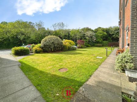 2 bedroom Flat for sale in Kingfisher Court, Melton Mowbray, LE13