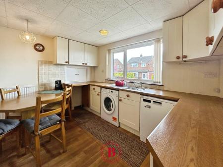 2 bedroom Semi-detached bungalow for sale in Wycliffe Avenue, Melton Mowbray, LE13