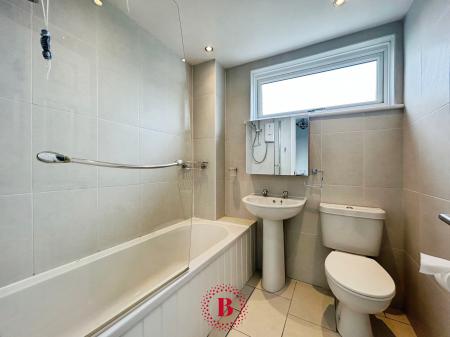 3 bedroom Semi-detached house for sale in Wycomb Grove, Melton Mowbray, LE13