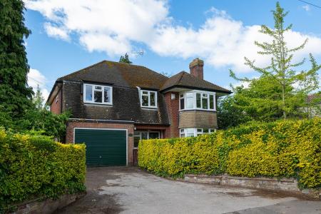 5 bedroom Detached house for sale in Cherry Holt Lane, East Bridgford, NG13