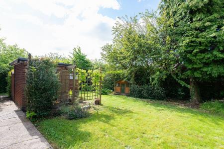 5 bedroom Detached house for sale in Cherry Holt Lane, East Bridgford, NG13