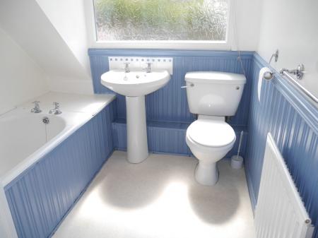 3 bedroom Semi-detached house to let in Wicklow Avenue, Melton Mowbray, LE13