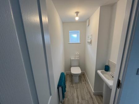 2 bedroom Semi-detached house to let in King Edward Avenue, Melton Mowbray, LE13