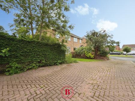 3 bedroom Semi-detached house for sale in Hawthorn Drive, Melton Mowbray, LE13