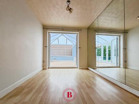 3 bedroom Semi-detached house for sale in Hawthorn Drive, Melton Mowbray, LE13