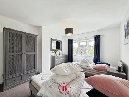 3 bedroom Semi-detached house for sale in Ludlow Drive, Melton Mowbray, LE13