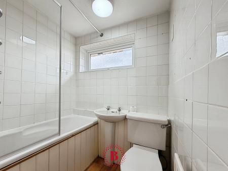 2 bedroom Terraced House for sale in Swallowdale Road, Melton Mowbray, LE13