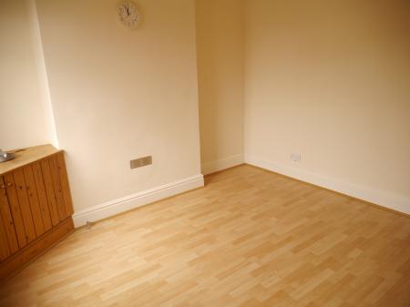 2 bedroom Terraced House to let in Fernie Avenue, Melton Mowbray, LE13