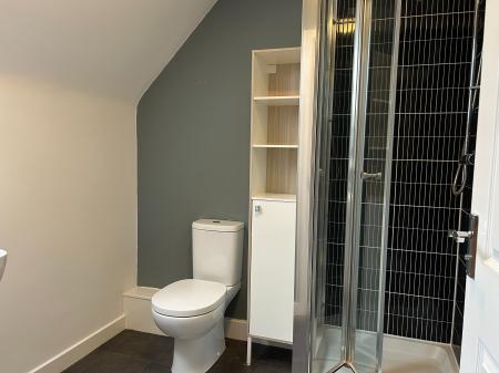 4 bedroom Semi-detached house to let in Mason Road, Melton Mowbray, LE13