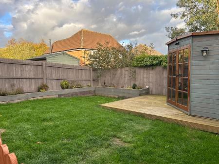 4 bedroom Semi-detached house to let in Mason Road, Melton Mowbray, LE13