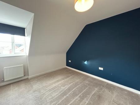 4 bedroom Semi-detached house to let in Mason Road, Melton Mowbray, LE13