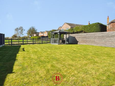 2 bedroom Bungalow for sale in Works Lane, Barnstone, NG13