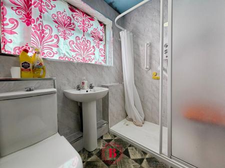 3 bedroom Semi-detached house for sale in Thames Drive, Melton Mowbray, LE13