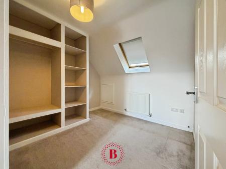 4 bedroom Semi-detached house for sale in Mason Road, Melton Mowbray, LE13