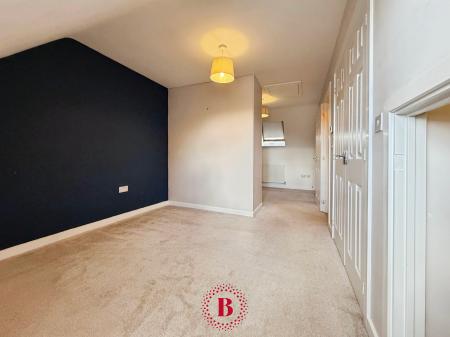 4 bedroom Semi-detached house for sale in Mason Road, Melton Mowbray, LE13