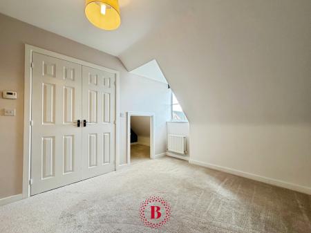 4 bedroom Semi-detached house for sale in Mason Road, Melton Mowbray, LE13