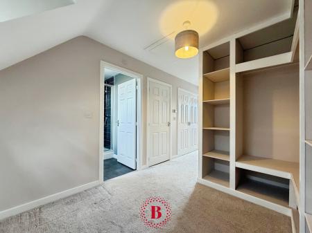 4 bedroom Semi-detached house for sale in Mason Road, Melton Mowbray, LE13