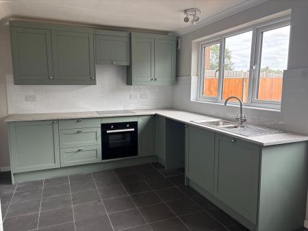 3 bedroom Terraced House to let in Princess Drive, Melton Mowbray, LE13