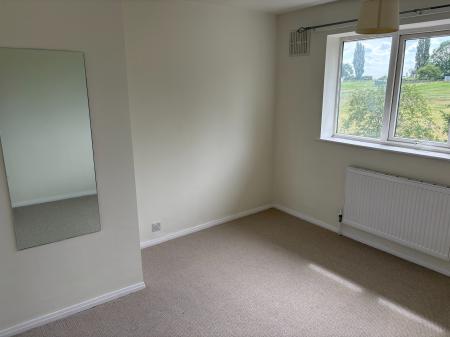 2 bedroom Semi-detached house to let in West Avenue, Melton Mowbray, LE13