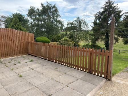 2 bedroom Semi-detached house to let in West Avenue, Melton Mowbray, LE13