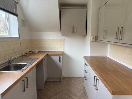 2 bedroom Semi-detached house to let in West Avenue, Melton Mowbray, LE13