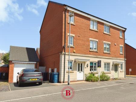 4 bedroom Semi-detached house for sale in Welland Gardens, Bingham, NG13