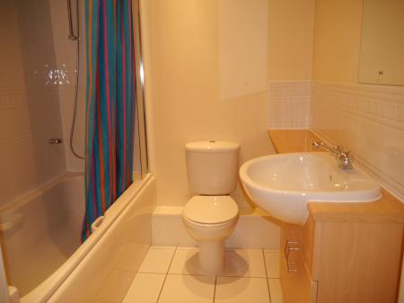 2 bedroom Apartment to let in Buttermere Close, Melton Mowbray, LE13