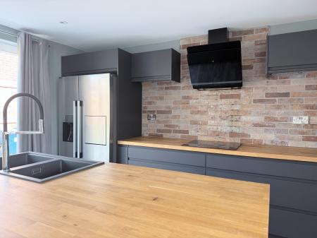 3 bedroom Barn Conversion to let in Kneeton Road, East Bridgford, NG13